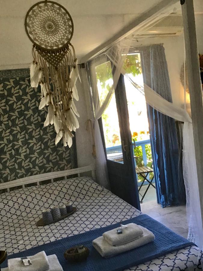 Chez Cecile Home موخلوس المظهر الخارجي الصورة